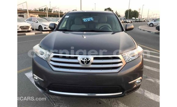 Buy Import Toyota Highlander Other Car in Import - Dubai in Agadez Buy Import Toyota Highlander Other Car in Import - Dubai in Agadez