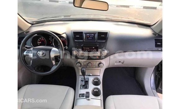 Buy Import Toyota Highlander Other Car in Import - Dubai in Agadez Buy Import Toyota Highlander Other Car in Import - Dubai in Agadez