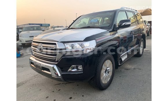 Buy Import Toyota Land Cruiser Black Truck in Import - Dubai in Agadez Buy Import Toyota Land Cruiser Black Truck in Import - Dubai in Agadez