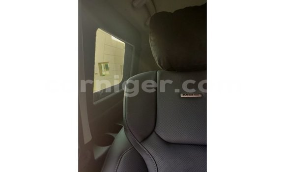 Buy Import Toyota Land Cruiser Black Truck in Import - Dubai in Agadez Buy Import Toyota Land Cruiser Black Truck in Import - Dubai in Agadez