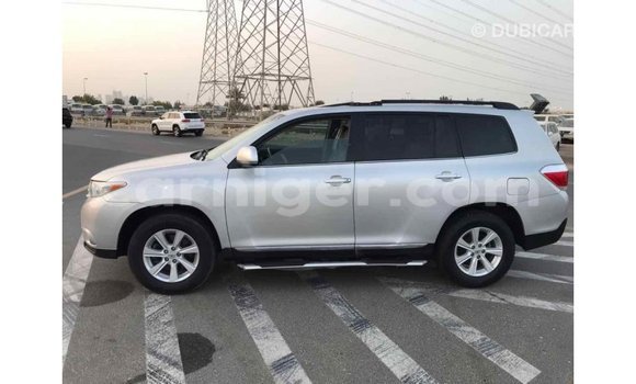 Buy Import Toyota Highlander Other Car in Import - Dubai in Agadez Buy Import Toyota Highlander Other Car in Import - Dubai in Agadez