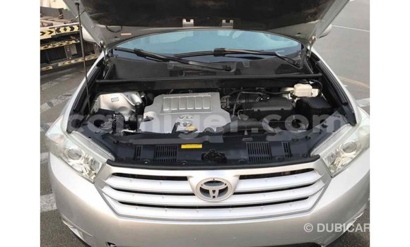 Buy Import Toyota Highlander Other Car in Import - Dubai in Agadez Buy Import Toyota Highlander Other Car in Import - Dubai in Agadez