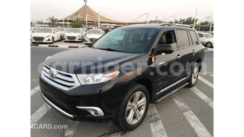 Big with watermark toyota highlander agadez import dubai 4961