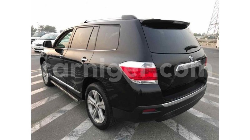 Big with watermark toyota highlander agadez import dubai 4961