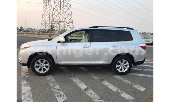 Buy Import Toyota Highlander Other Car in Import - Dubai in Agadez Buy Import Toyota Highlander Other Car in Import - Dubai in Agadez