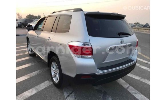 Buy Import Toyota Highlander Other Car in Import - Dubai in Agadez Buy Import Toyota Highlander Other Car in Import - Dubai in Agadez