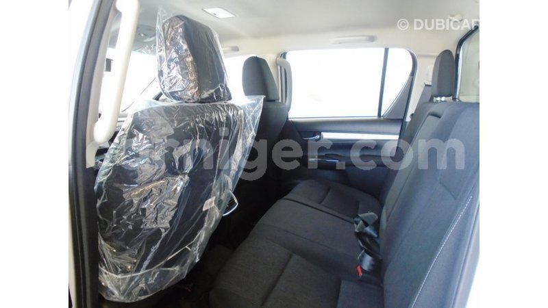 Big with watermark toyota hilux agadez import dubai 4966