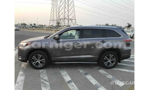 Buy Import Toyota Highlander Other Car in Import - Dubai in Agadez Buy Import Toyota Highlander Other Car in Import - Dubai in Agadez