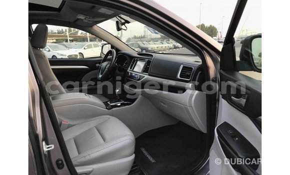 Buy Import Toyota Highlander Other Car in Import - Dubai in Agadez Buy Import Toyota Highlander Other Car in Import - Dubai in Agadez