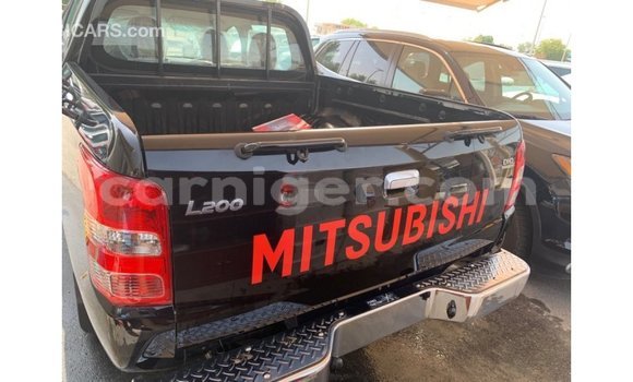 Buy Import Mitsubishi L200 Black Car in Import - Dubai in Agadez Buy Import Mitsubishi L200 Black Car in Import - Dubai in Agadez