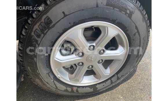 Buy Import Mitsubishi L200 Black Car in Import - Dubai in Agadez Buy Import Mitsubishi L200 Black Car in Import - Dubai in Agadez