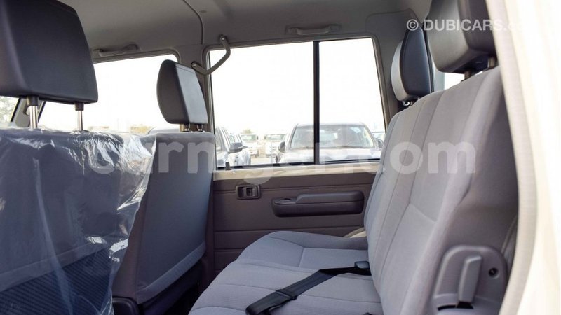 Big with watermark toyota land cruiser agadez import dubai 4971