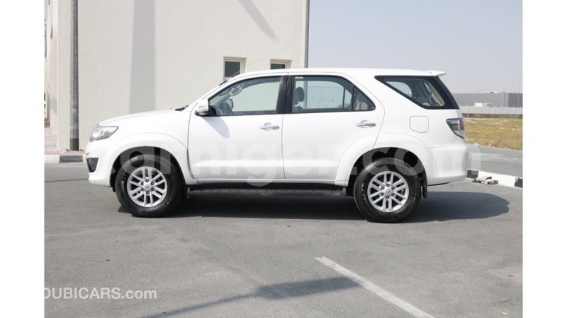 Big with watermark toyota fortuner agadez import dubai 4975