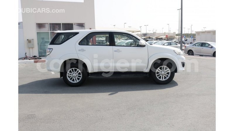 Big with watermark toyota fortuner agadez import dubai 4975