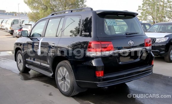 Buy Import Toyota Land Cruiser Black Truck in Import - Dubai in Agadez Buy Import Toyota Land Cruiser Black Truck in Import - Dubai in Agadez