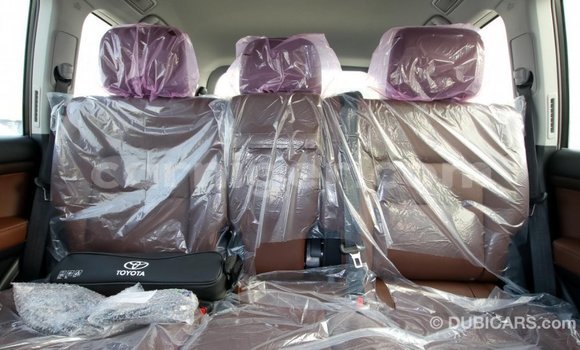 Buy Import Toyota Land Cruiser Black Truck in Import - Dubai in Agadez Buy Import Toyota Land Cruiser Black Truck in Import - Dubai in Agadez