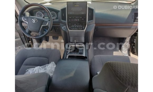 Buy Import Toyota Land Cruiser Black Truck in Import - Dubai in Agadez Buy Import Toyota Land Cruiser Black Truck in Import - Dubai in Agadez