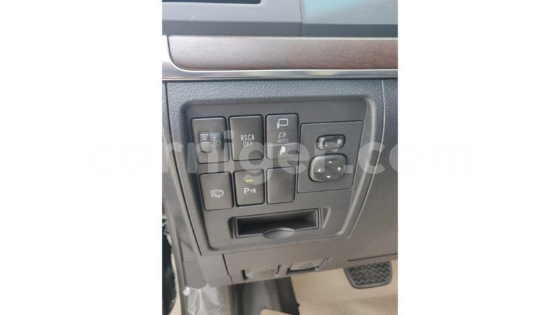 Big with watermark toyota land cruiser agadez import dubai 4983