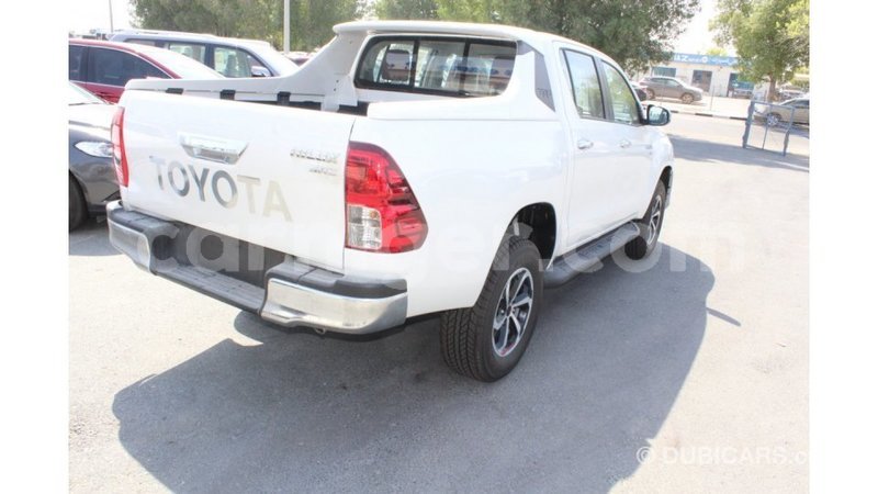 Big with watermark toyota hilux agadez import dubai 5008