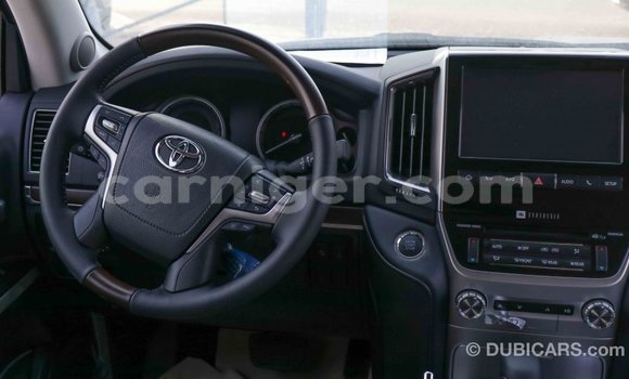 Buy Import Toyota Land Cruiser Black Truck in Import - Dubai in Agadez Buy Import Toyota Land Cruiser Black Truck in Import - Dubai in Agadez