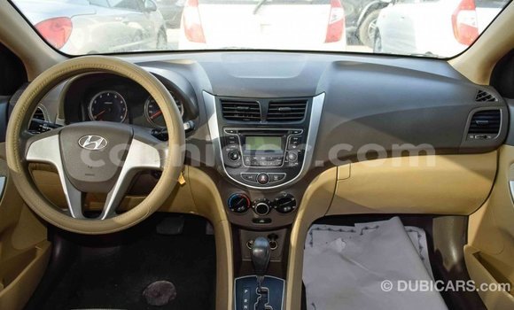 Sayi Imported Hyundai Accent Red Mota in Import - Dubai a Agadez Sayi Imported Hyundai Accent Red Mota in Import - Dubai a Agadez