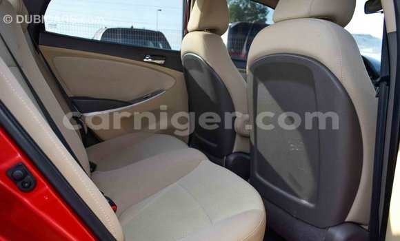 Sayi Imported Hyundai Accent Red Mota in Import - Dubai a Agadez Sayi Imported Hyundai Accent Red Mota in Import - Dubai a Agadez