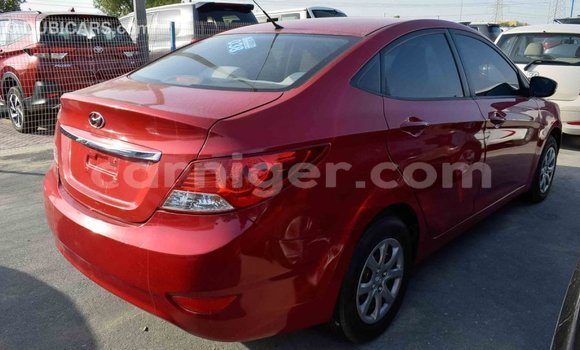 Sayi Imported Hyundai Accent Red Mota in Import - Dubai a Agadez Sayi Imported Hyundai Accent Red Mota in Import - Dubai a Agadez