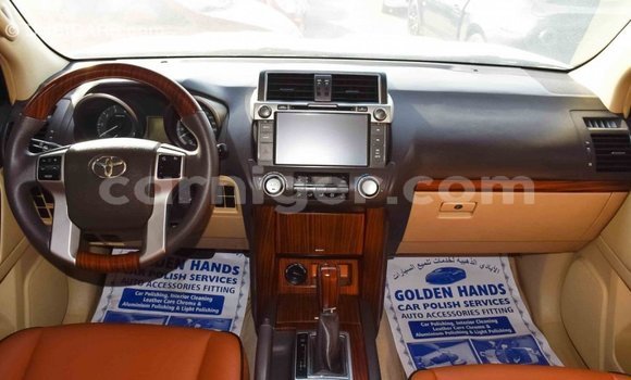 Acheter Import Voiture Toyota Prado Blanc à Import - Dubai, Agadez Acheter Import Voiture Toyota Prado Blanc à Import - Dubai, Agadez