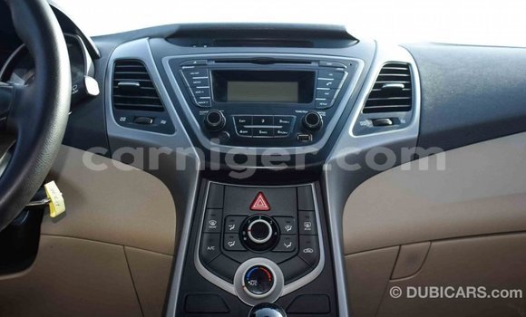 Acheter Import Voiture Hyundai Elantra Rouge à Import - Dubai, Agadez Acheter Import Voiture Hyundai Elantra Rouge à Import - Dubai, Agadez