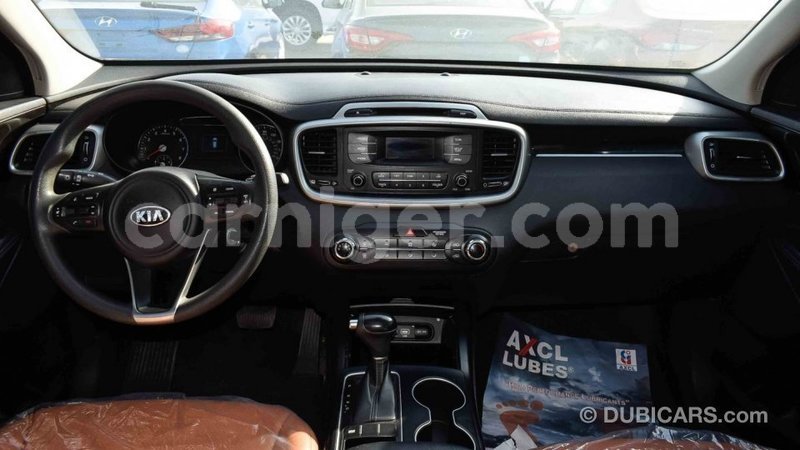 Big with watermark kia sorento agadez import dubai 5024