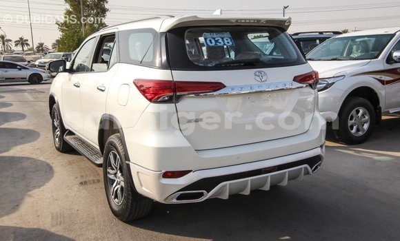 Buy Import Toyota Fortuner White Car in Import - Dubai in Agadez Buy Import Toyota Fortuner White Car in Import - Dubai in Agadez