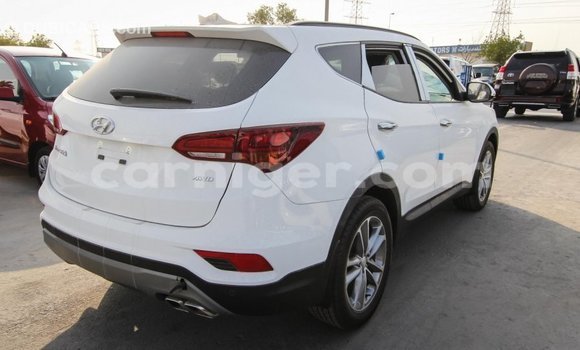 Acheter Import Voiture Hyundai Santa Fe Blanc à Import - Dubai, Agadez Acheter Import Voiture Hyundai Santa Fe Blanc à Import - Dubai, Agadez