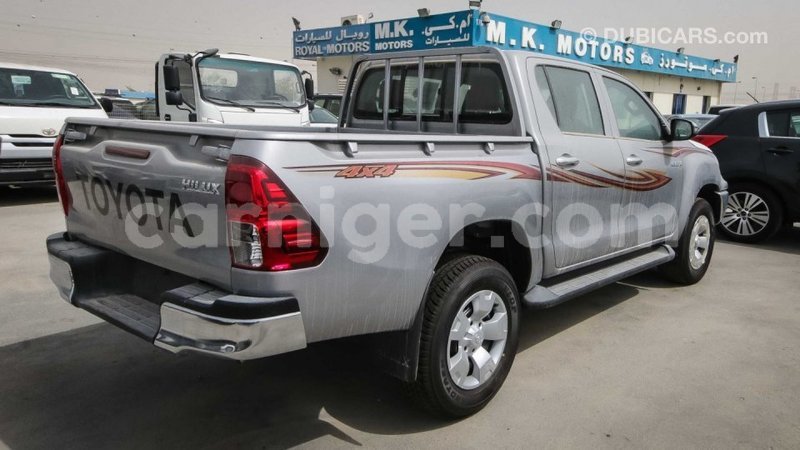 Big with watermark toyota hilux agadez import dubai 5028