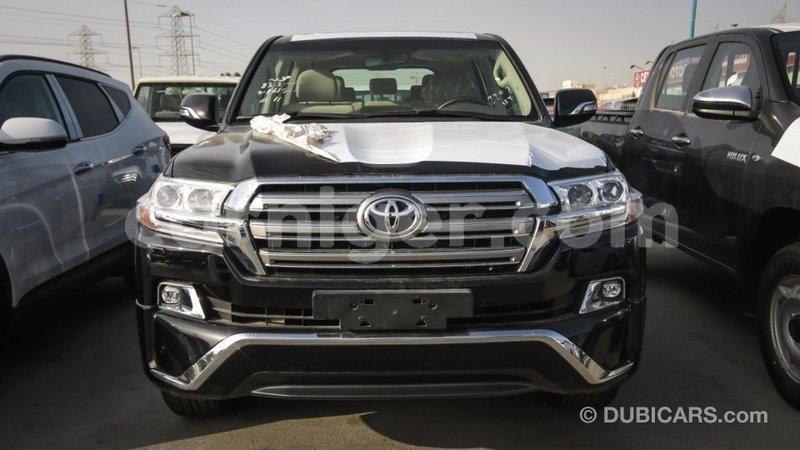 Big with watermark toyota land cruiser agadez import dubai 5036