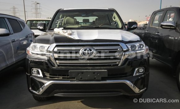 Acheter Import Utilitaire Toyota Land Cruiser Noir à Import - Dubai, Agadez Acheter Import Utilitaire Toyota Land Cruiser Noir à Import - Dubai, Agadez