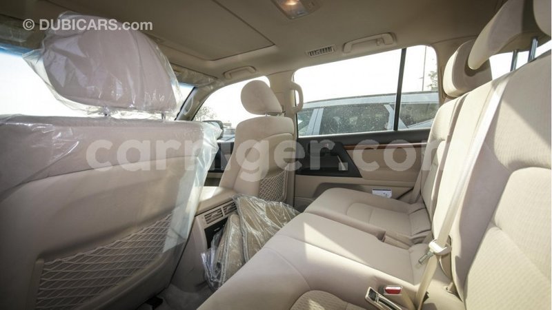 Big with watermark toyota land cruiser agadez import dubai 5036