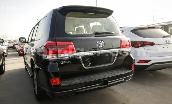 Acheter Import Utilitaire Toyota Land Cruiser Noir à Import - Dubai, Agadez Acheter Import Utilitaire Toyota Land Cruiser Noir à Import - Dubai, Agadez