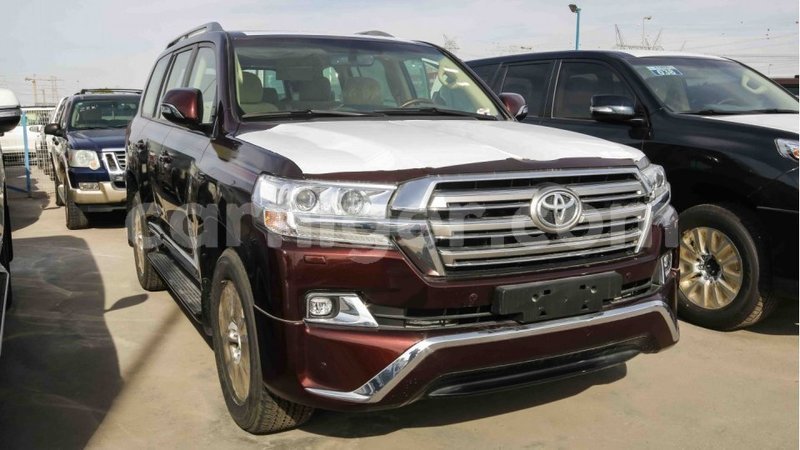 Big with watermark toyota land cruiser agadez import dubai 5042