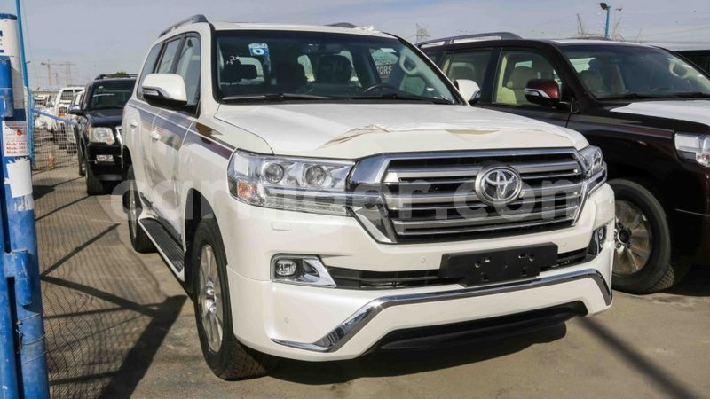 Big with watermark toyota land cruiser agadez import dubai 5043