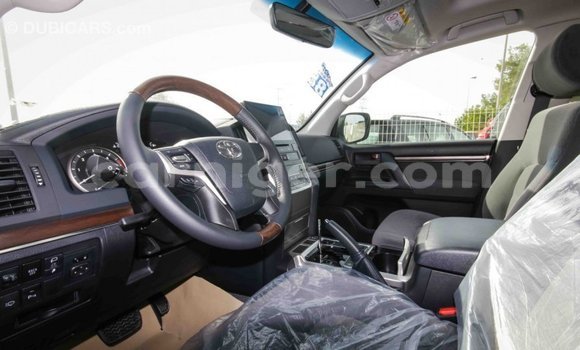 اشتري Imported Toyota Land Cruiser White شاحنة في Import - Dubai في أغاديز اشتري Imported Toyota Land Cruiser White شاحنة في Import - Dubai في أغاديز