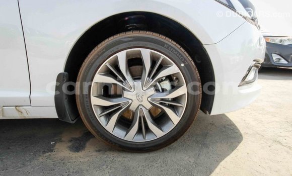 Sayi Imported Hyundai Sonata White Mota in Import - Dubai a Agadez Sayi Imported Hyundai Sonata White Mota in Import - Dubai a Agadez