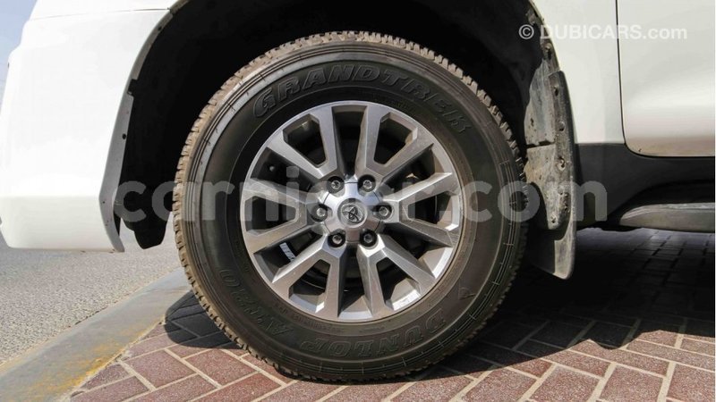 Big with watermark toyota prado agadez import dubai 5047