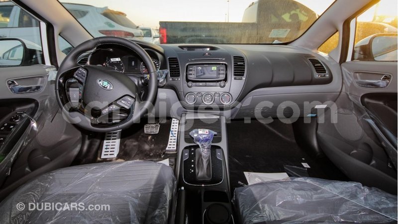 Big with watermark kia cerato agadez import dubai 5048