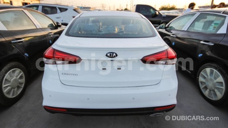 Big with watermark kia cerato agadez import dubai 5048