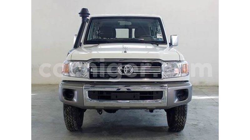 Big with watermark toyota land cruiser agadez import dubai 5049