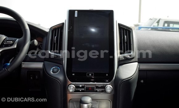 Sayi Imported Toyota Land Cruiser Black Babbar mota in Import - Dubai a Agadez Sayi Imported Toyota Land Cruiser Black Babbar mota in Import - Dubai a Agadez