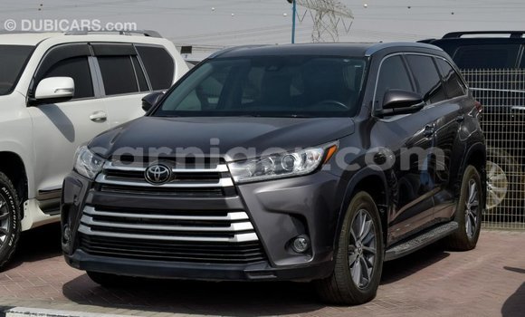 Buy Import Toyota Highlander Other Car in Import - Dubai in Agadez Buy Import Toyota Highlander Other Car in Import - Dubai in Agadez