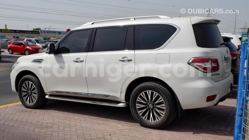 Big with watermark nissan patrol agadez import dubai 5066