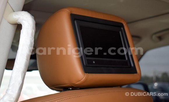 Acheter Import Voiture Nissan Patrol Blanc à Import - Dubai, Agadez Acheter Import Voiture Nissan Patrol Blanc à Import - Dubai, Agadez