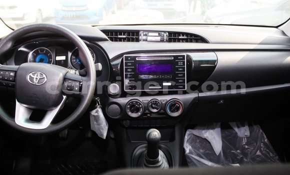 Buy Import Toyota Hilux Black Car in Import - Dubai in Agadez Buy Import Toyota Hilux Black Car in Import - Dubai in Agadez